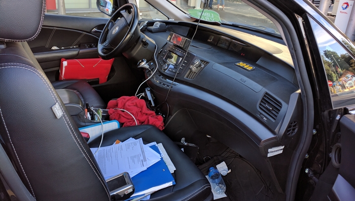 um pouco abandalhado para táxi